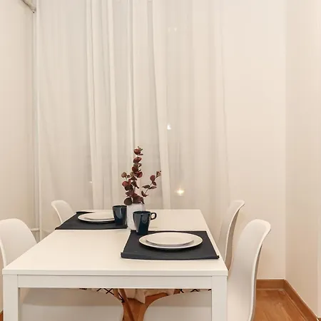 Fortuna - Cozy To Relax Novi Beograd, Parking 5 Eur Per Day Belgrado