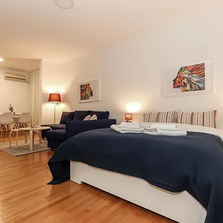 Fortuna - Cozy To Relax Novi Beograd, Parking 5 Eur Per Day Appartement